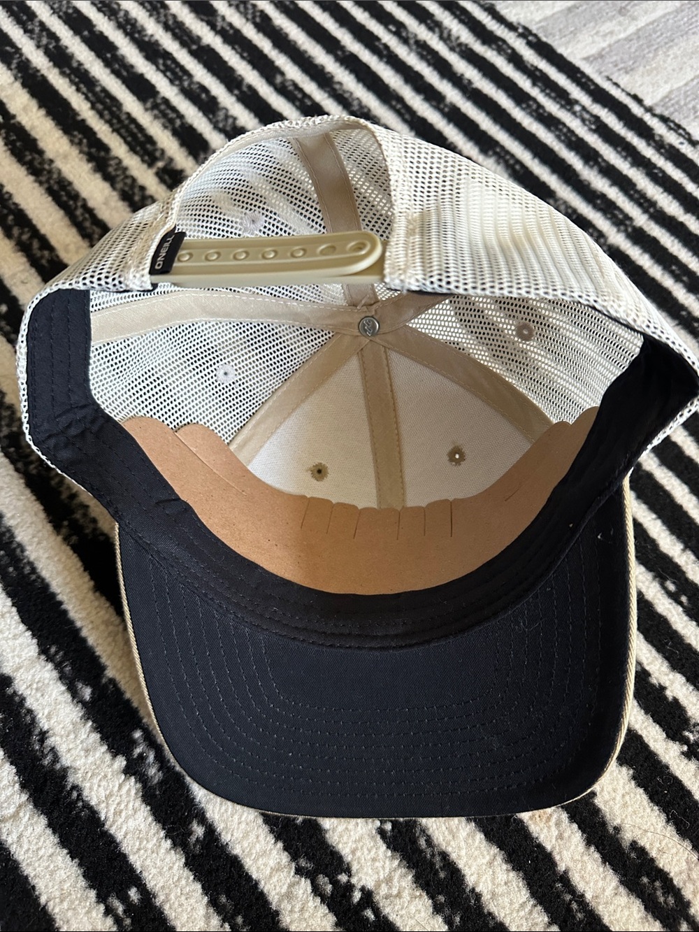 O'Neill Men’s Tan and White Mesh Snapback Trucker Hat